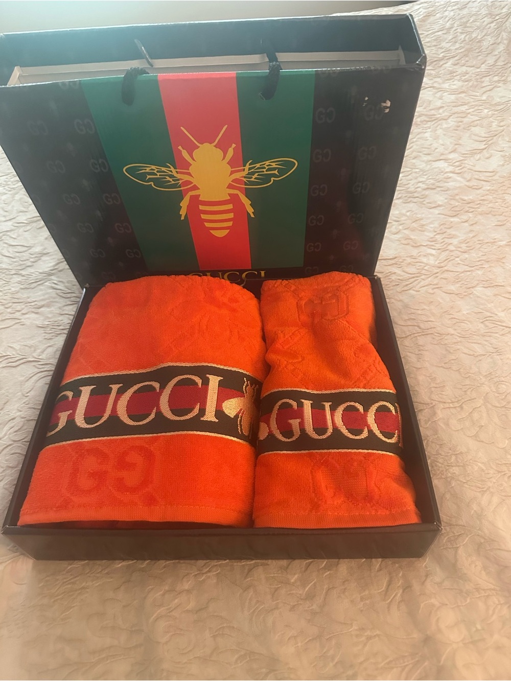 Gucci Bright Orange Logo Stripe Towel Set